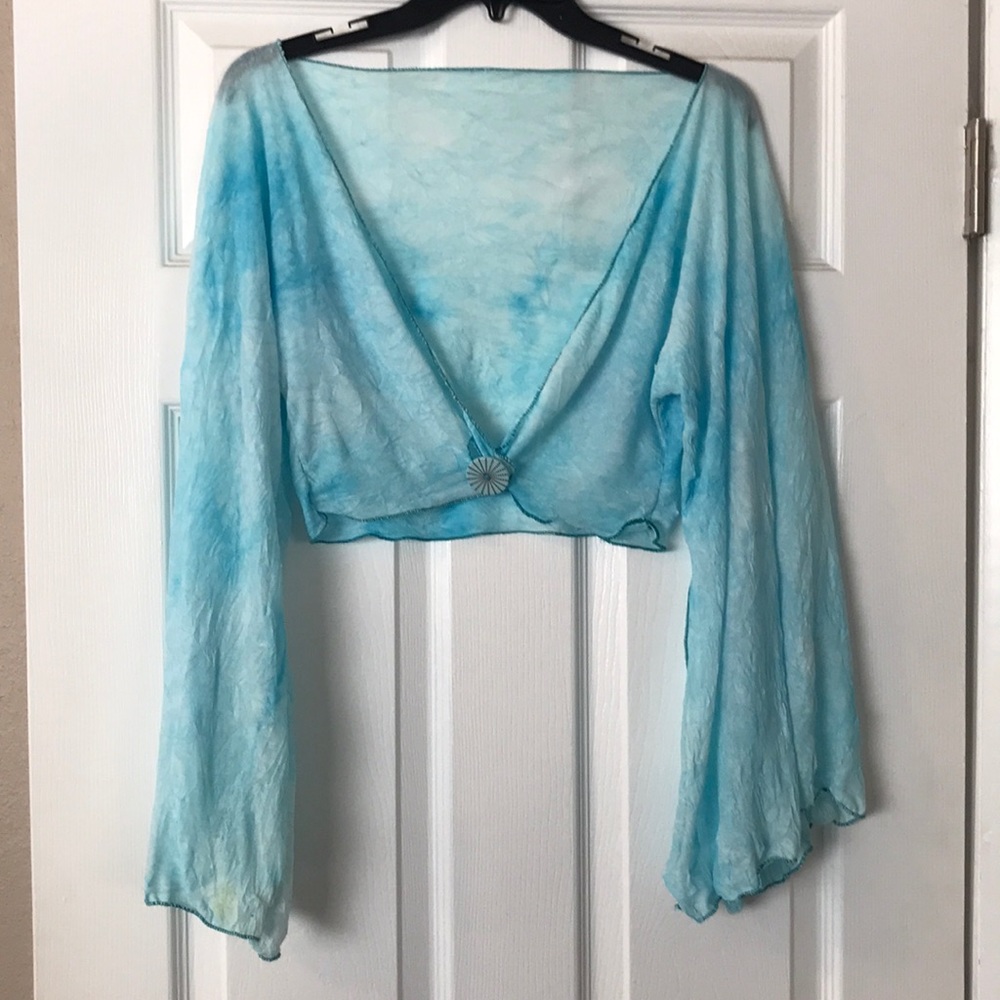 Gods wear cloud top size Large